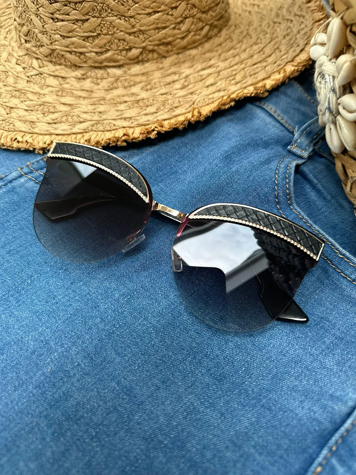 Black and Rose Patterned Sunglasses Axelle