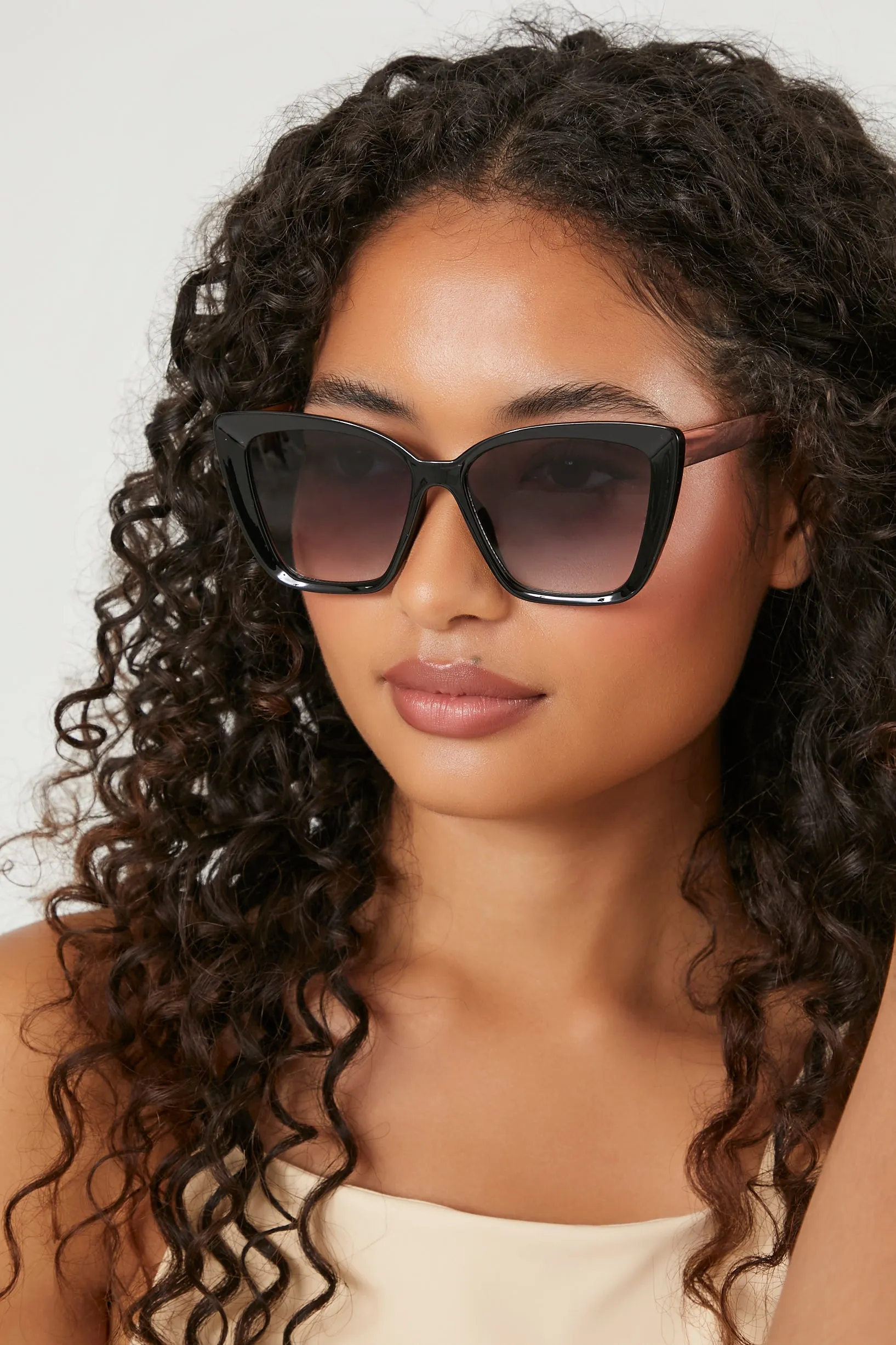 Cat-Eye Frame Sunglasses