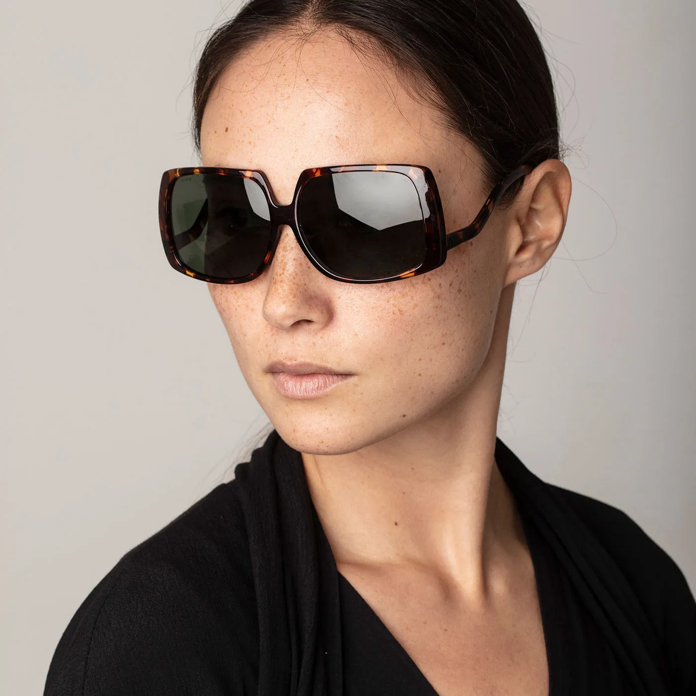 ELLEN oversized retro sunglasses, tortoise