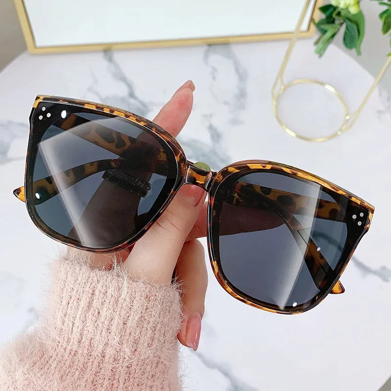 Ladies Big Rectangle Frame Summer Folding Trendy Fashion Sunglasses