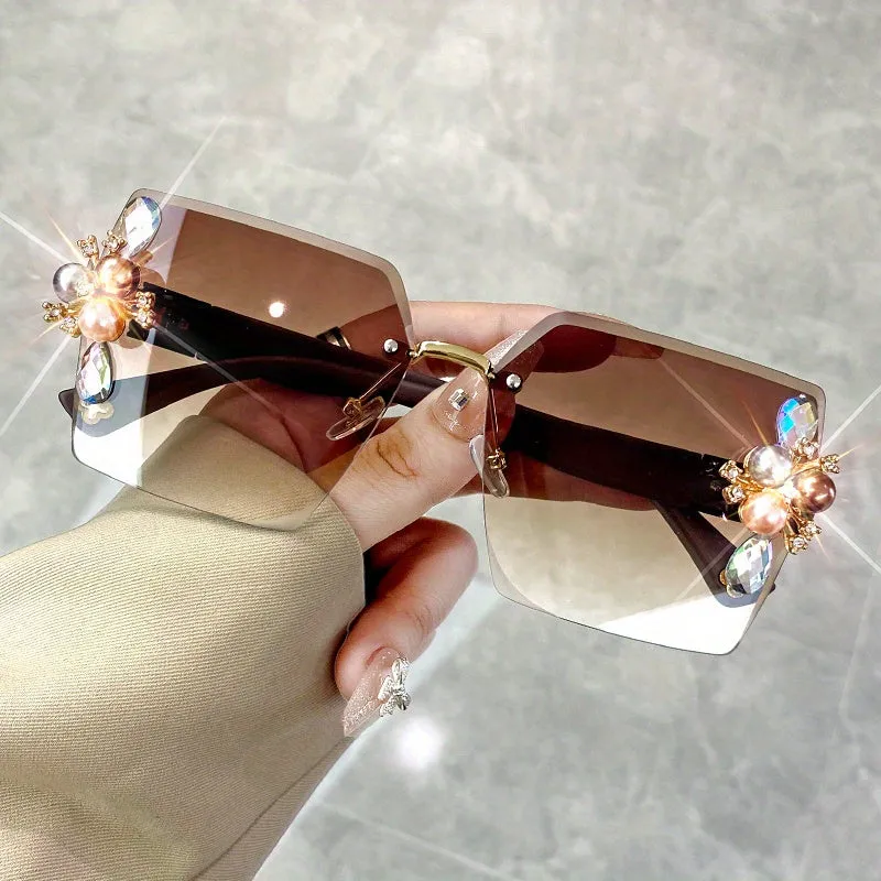 Rhinestone-Adorned Fashionable Sunglasses for Men and Women